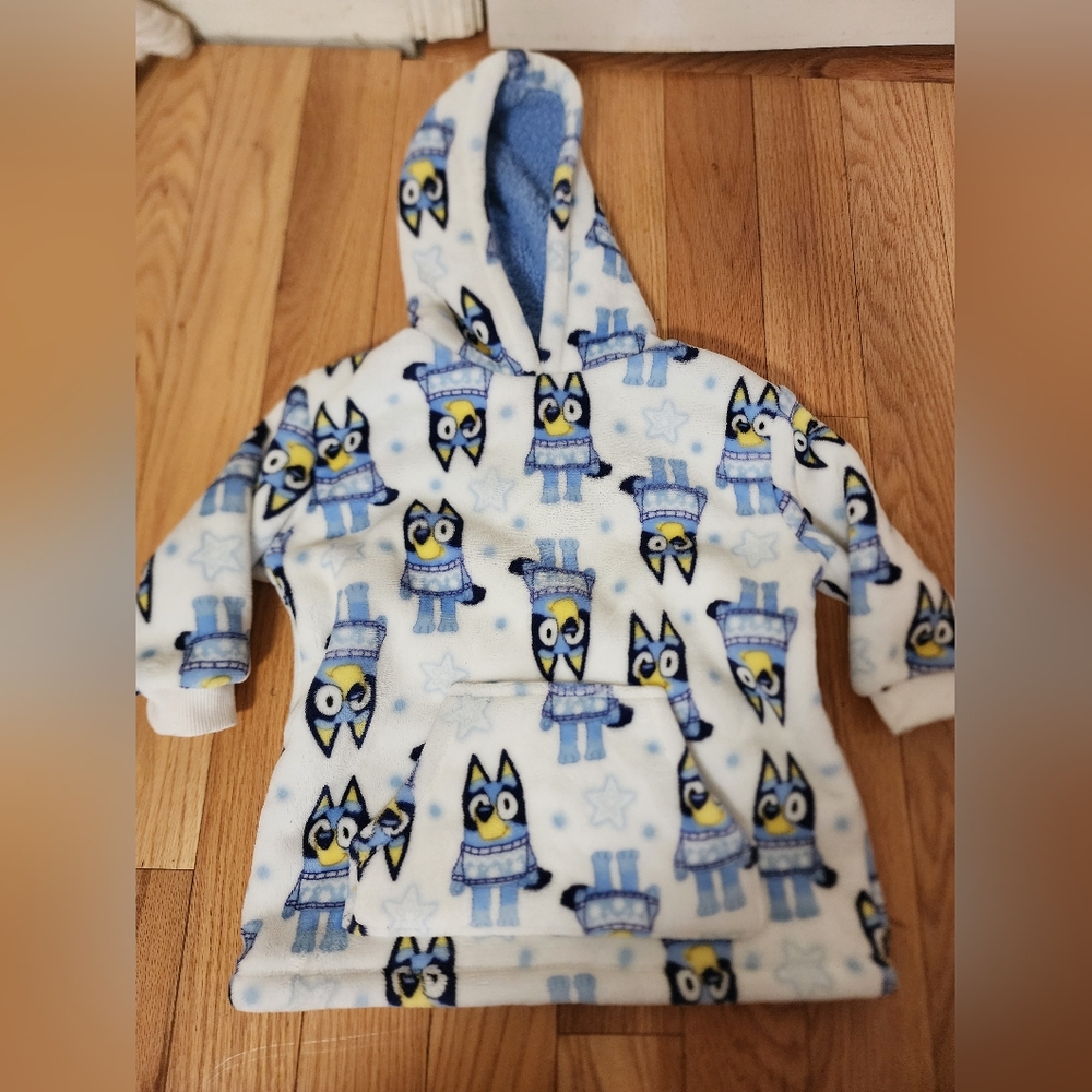 Bluey Kids Hoodie - White and Blue with Fun Character Print